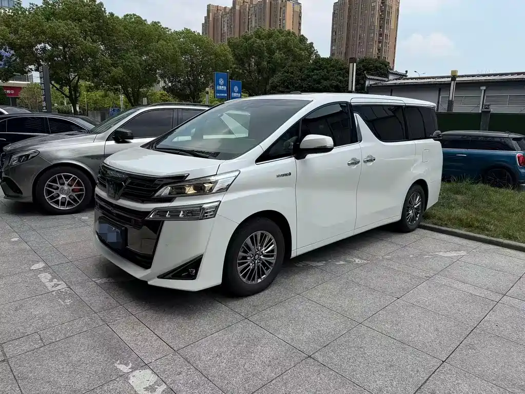 Toyota Vellfire 2023