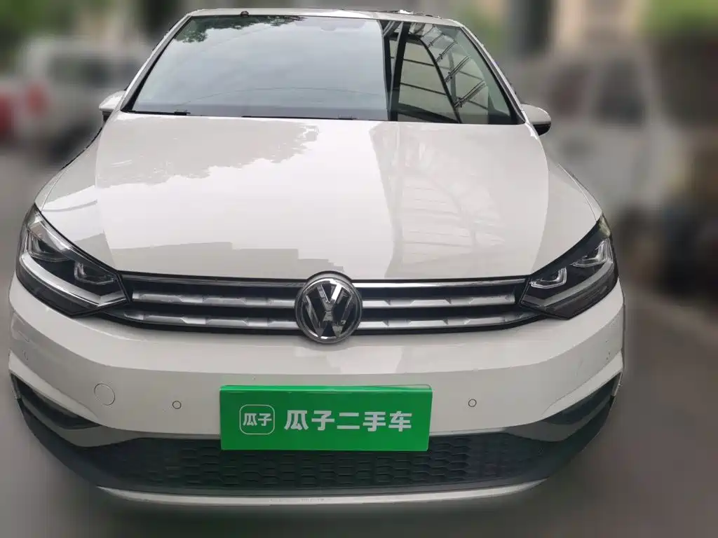 Volkswagen Touran 2019 — фото 24