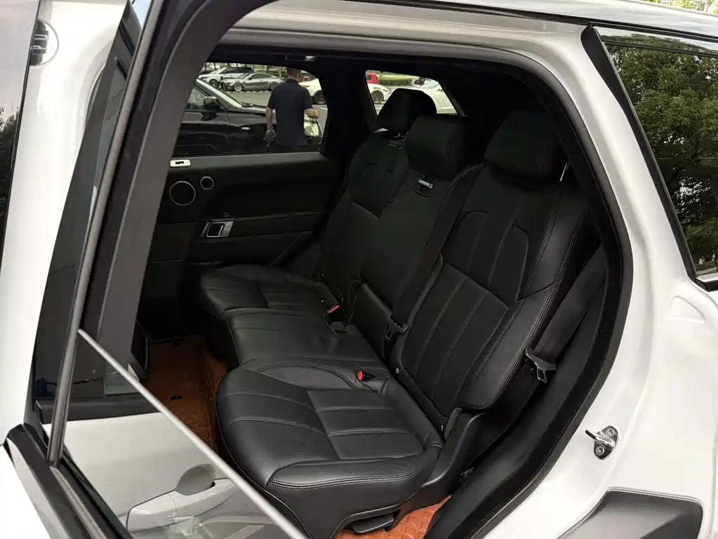 Land Rover Range Rover Sport 2017 — фото 13