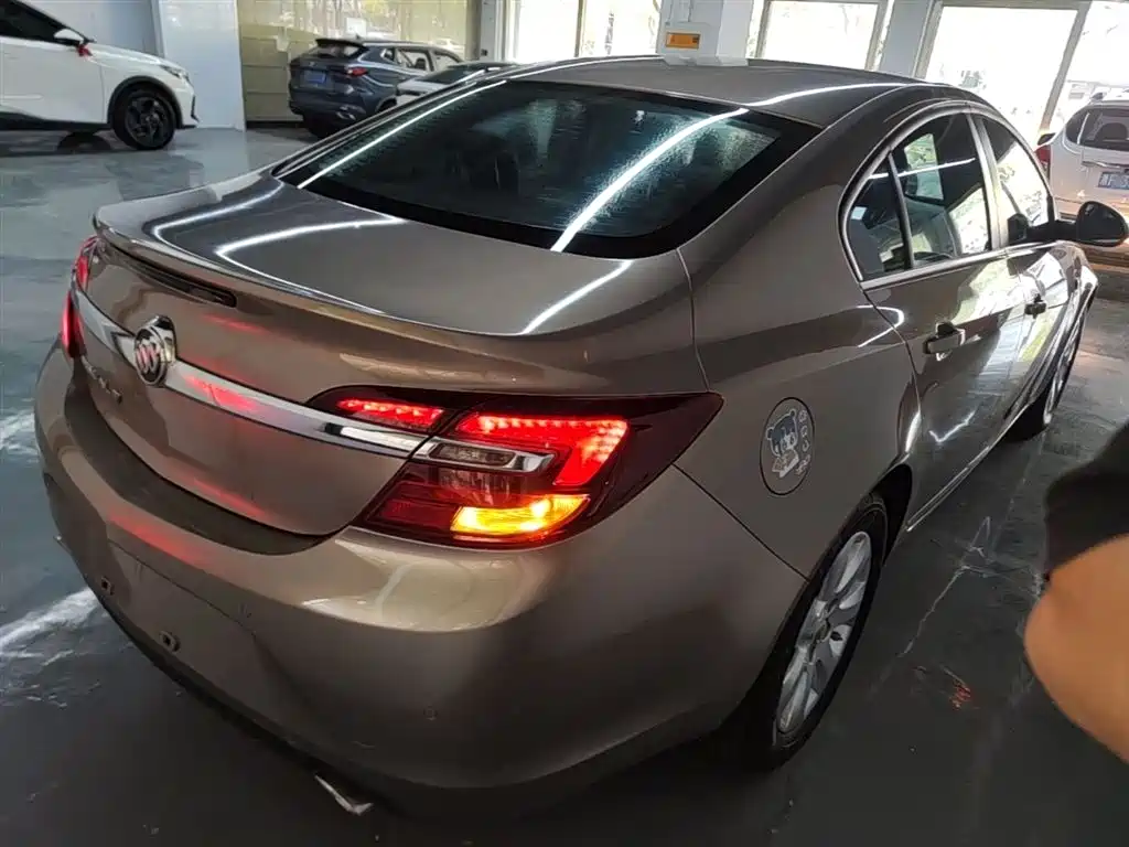 Buick Regal 2015 — фото 7