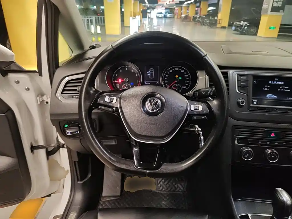 Volkswagen Golf Jialu 2017 — фото 11