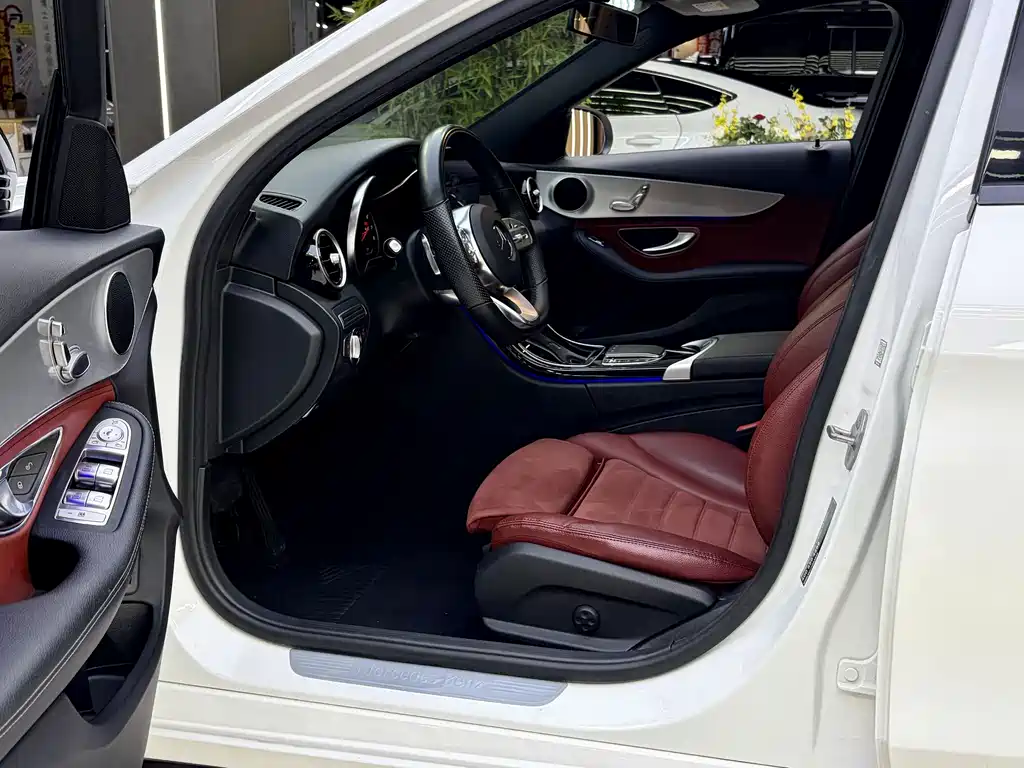 Mercedes-Benz C-Class 2019