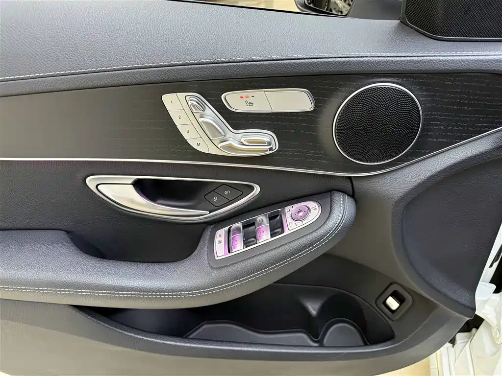 Mercedes-Benz C-Class 2021 — фото 16