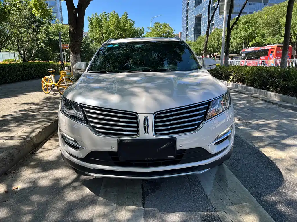 Lincoln MKC 2017