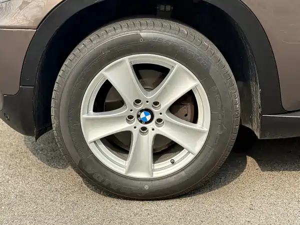BMW X5 2011