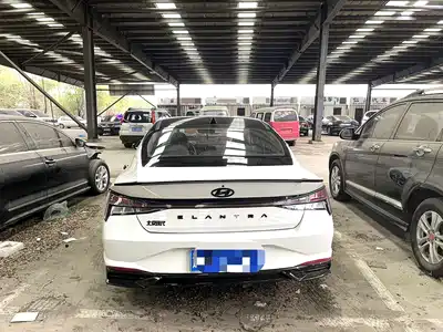 Hyundai Elantra 2022