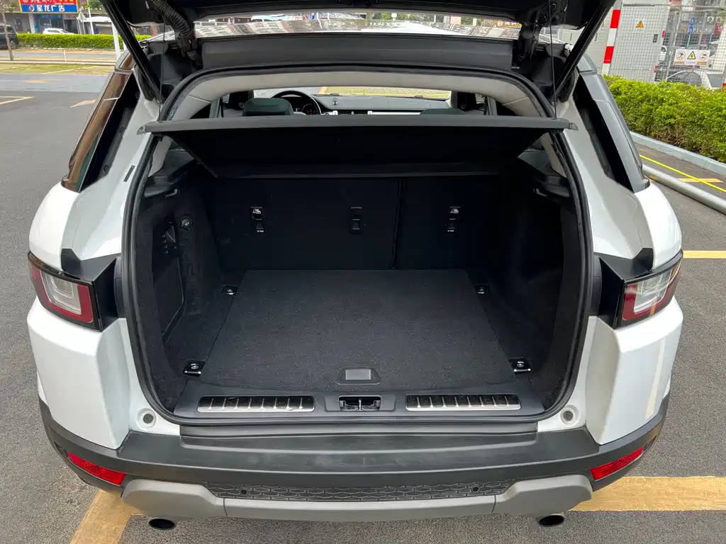 Land Rover Evoque 2018 — фото 25