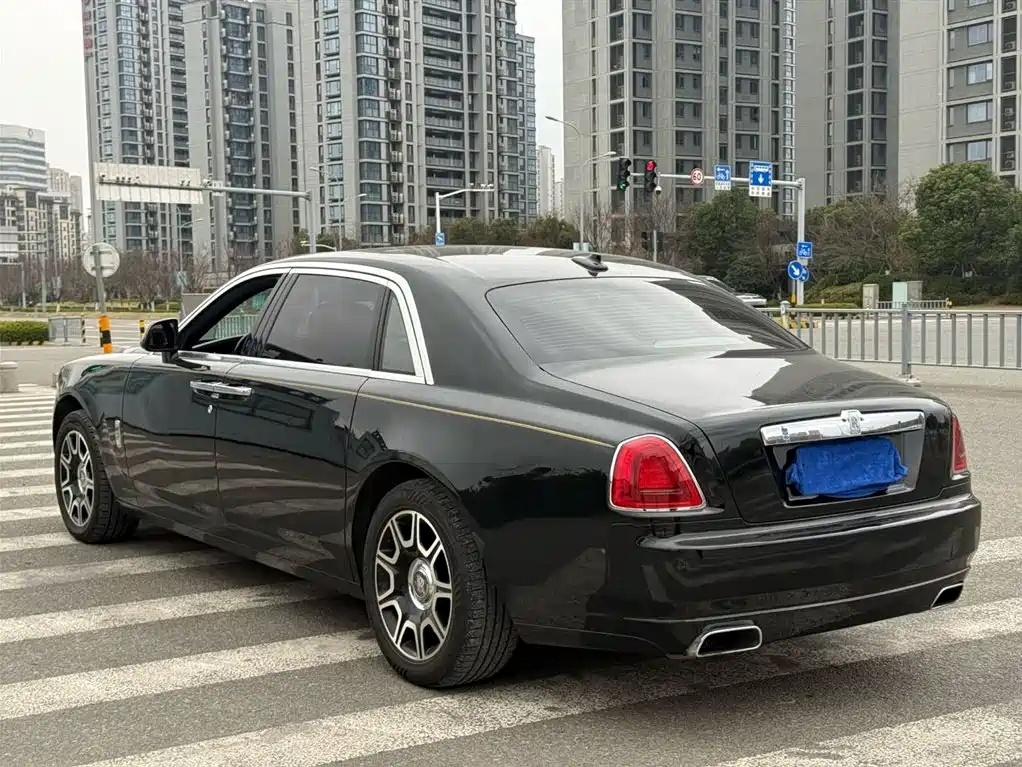 Rolls-Royce Ghost 2013