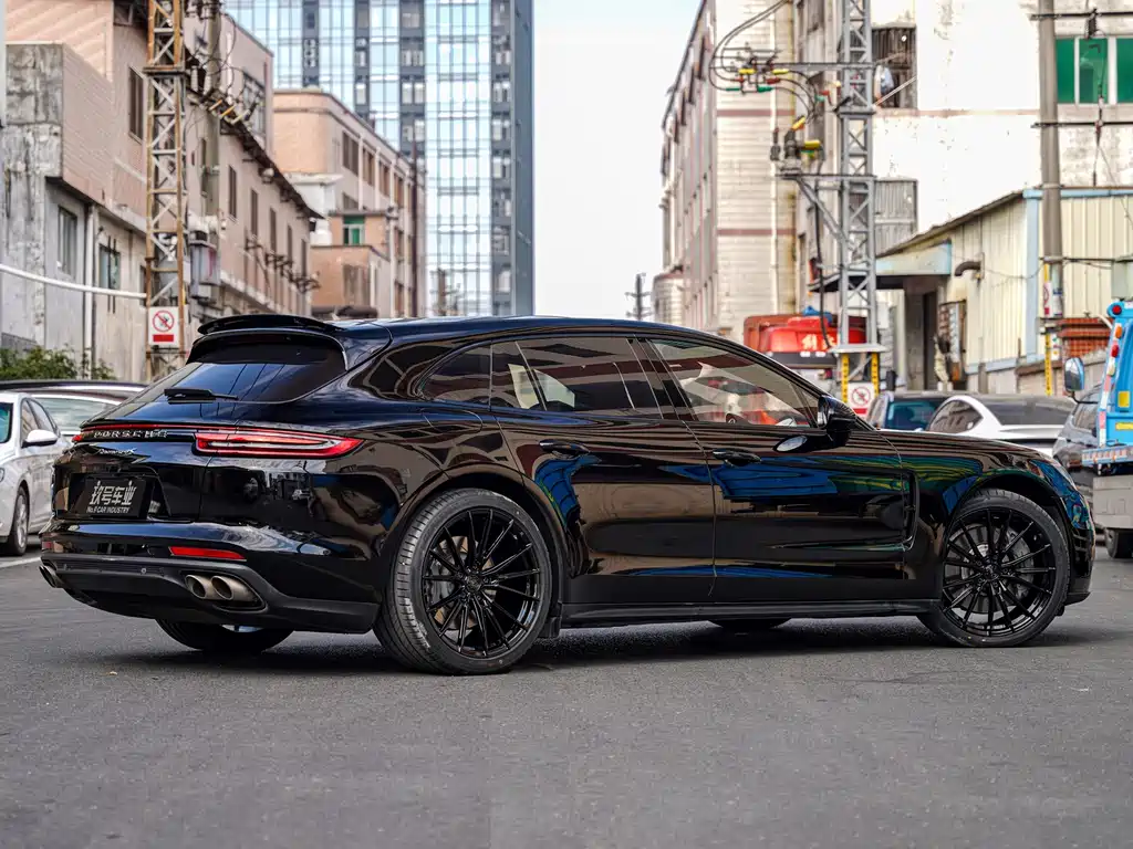 Porsche Panamera 2019 — фото 3