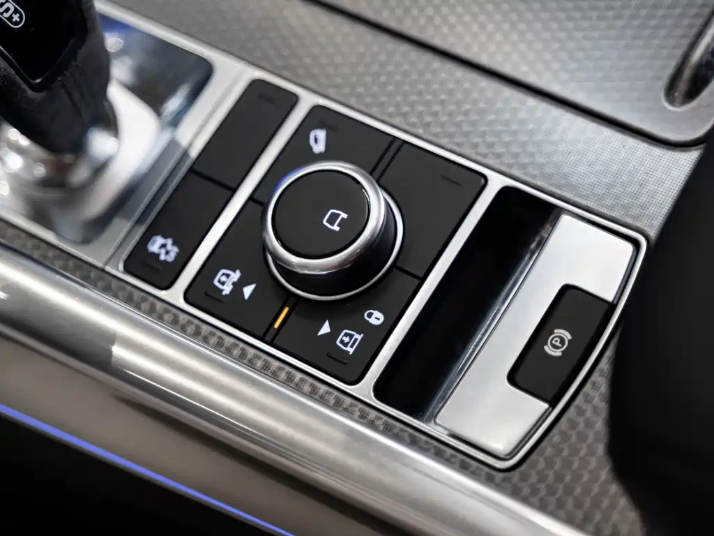Land Rover Sport 2022 — фото 17