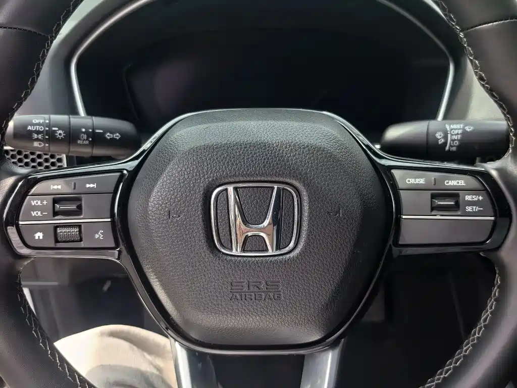 Honda Civic 2024 — фото 13