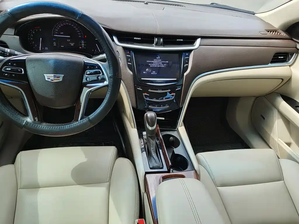 Cadillac XTS 2017 — фото 5