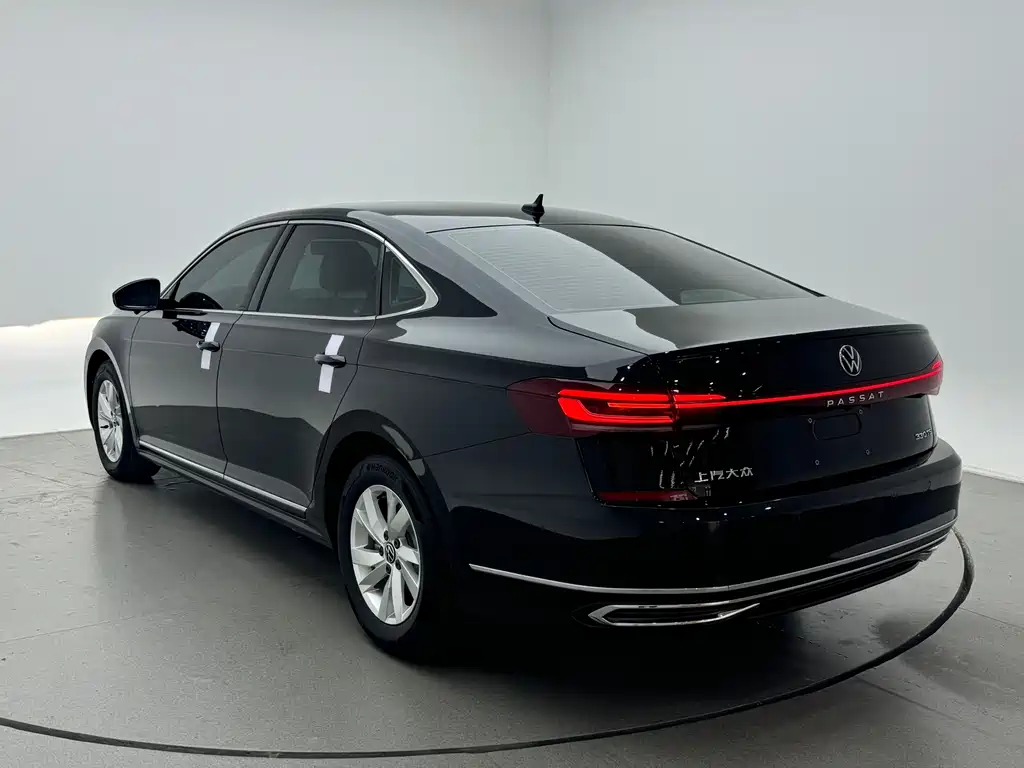 Volkswagen Passat 2022
