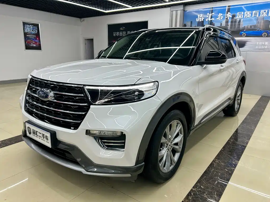 Ford Explorer 2020 — фото 1