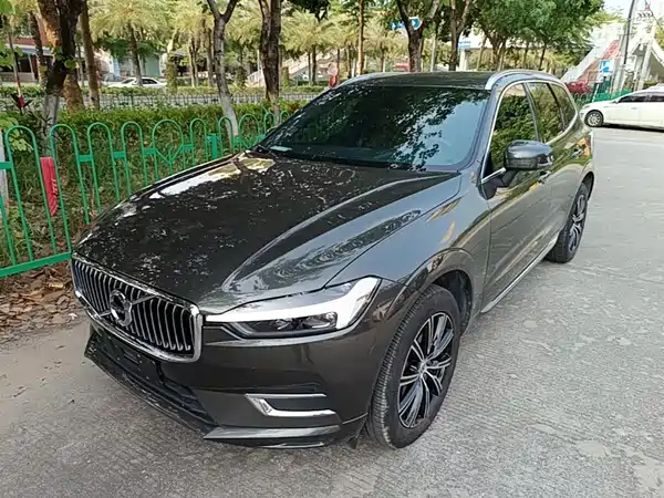 Volvo XC60 2021