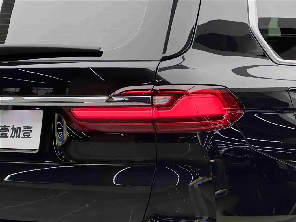 BMW X7 2022 — фото 18