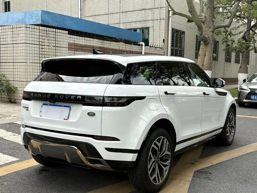 Land Rover Evoque 2024 — фото 6