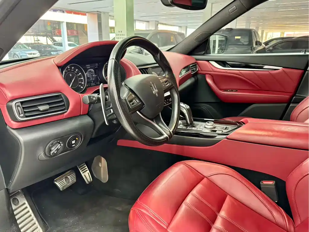 Maserati Levante 2022 — фото 12