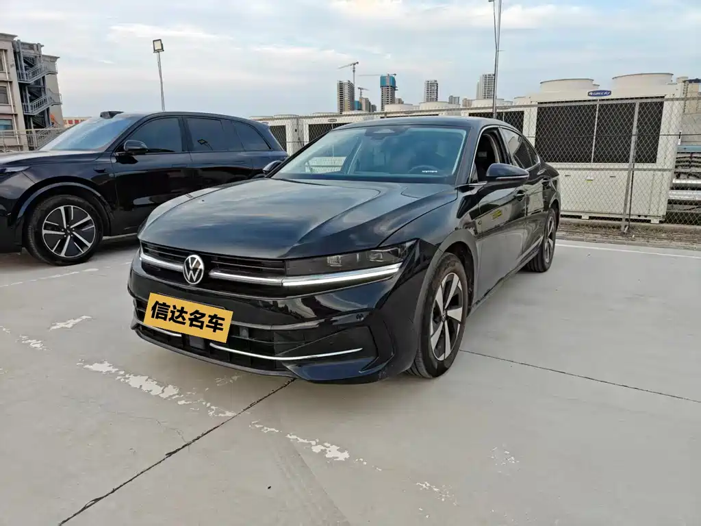 Volkswagen Magotan 2025