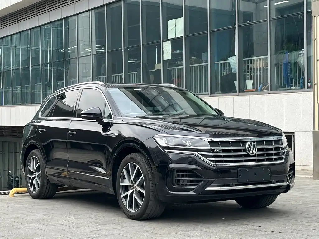Volkswagen Touareg 2019 — фото 3