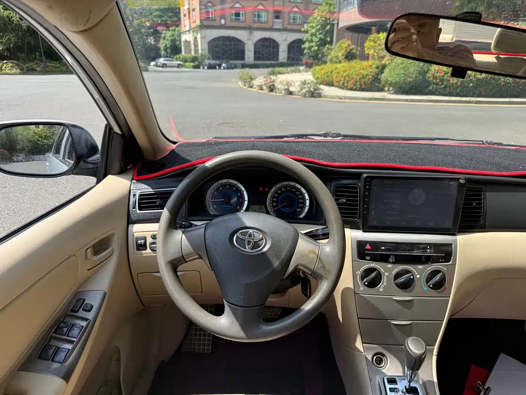 Toyota Corolla 2015 — фото 11