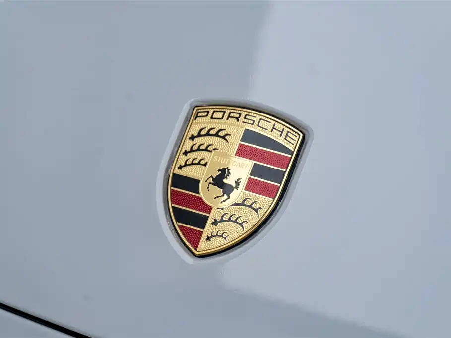 Porsche Cayenne 2018 — фото 11