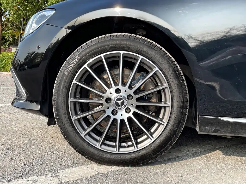 Mercedes-Benz E-Class 2021 — фото 12