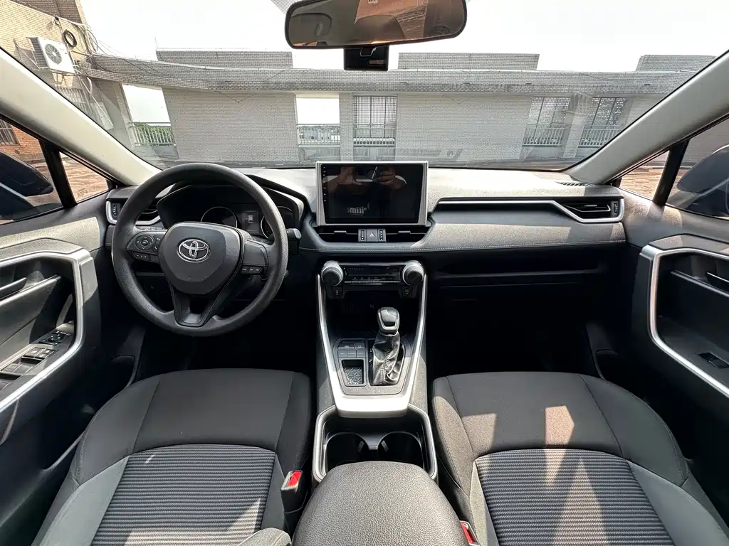 Toyota Wildlander 2022 — фото 11