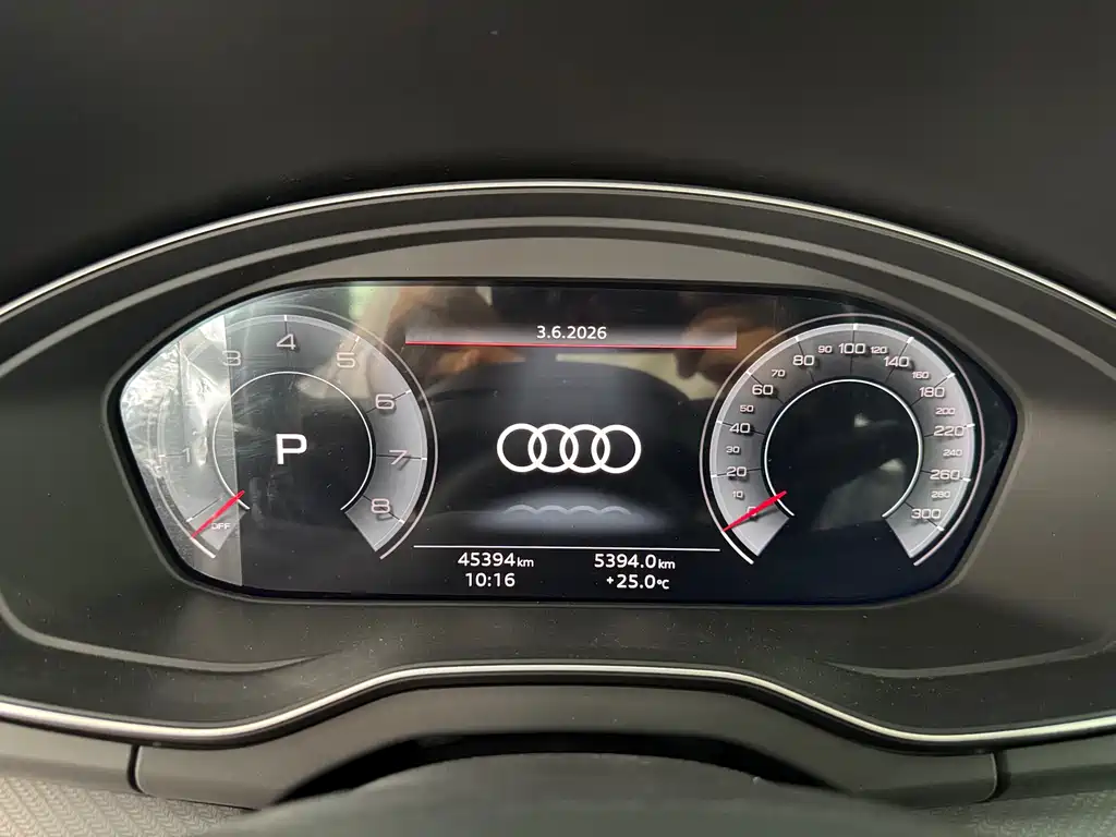 Audi Q5L 2024 — фото 9