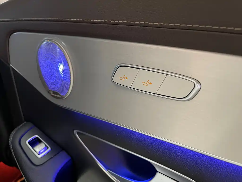 Mercedes-Benz GLC 2021 — фото 23