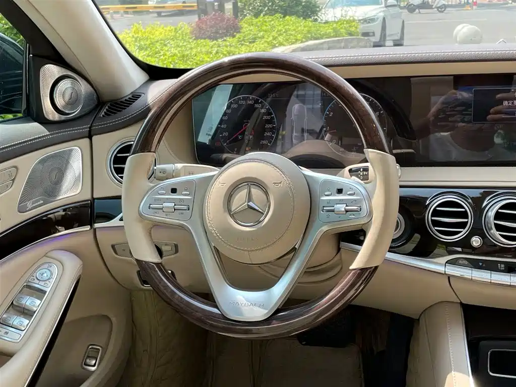 Mercedes-Benz Maybach S-Class 2020 — фото 19