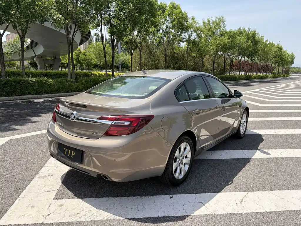 Buick Regal 2015 — фото 10