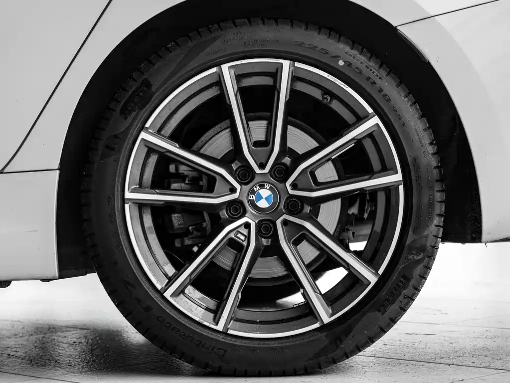 BMW 3 Series 2020 — фото 9