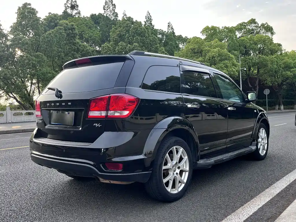 Dodge Journey 2014 — фото 6