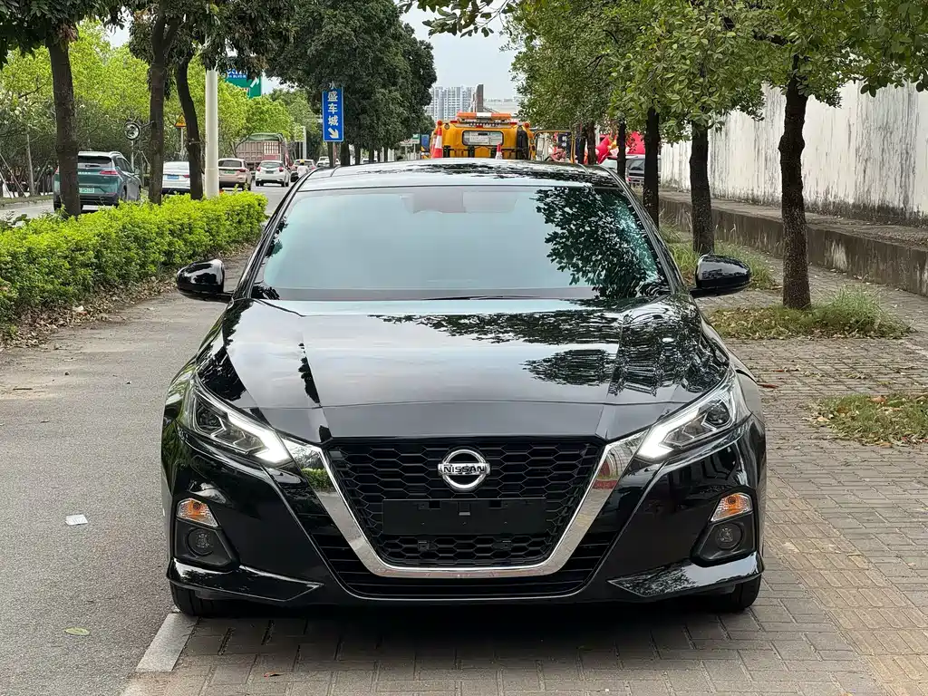 Nissan Teana 2022