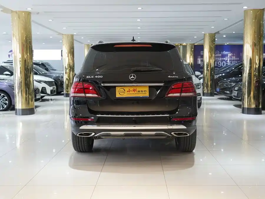 Mercedes-Benz GLE 2017 — фото 16