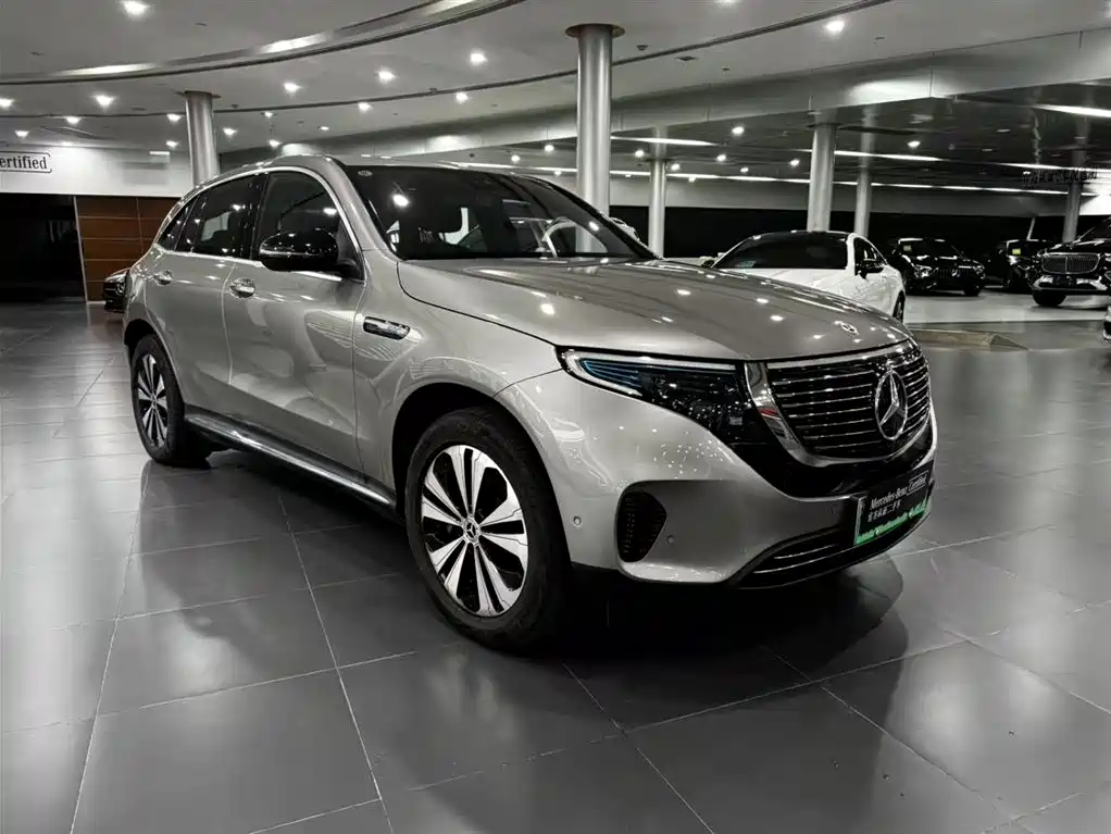 Mercedes-Benz EQC 2023 — фото 7