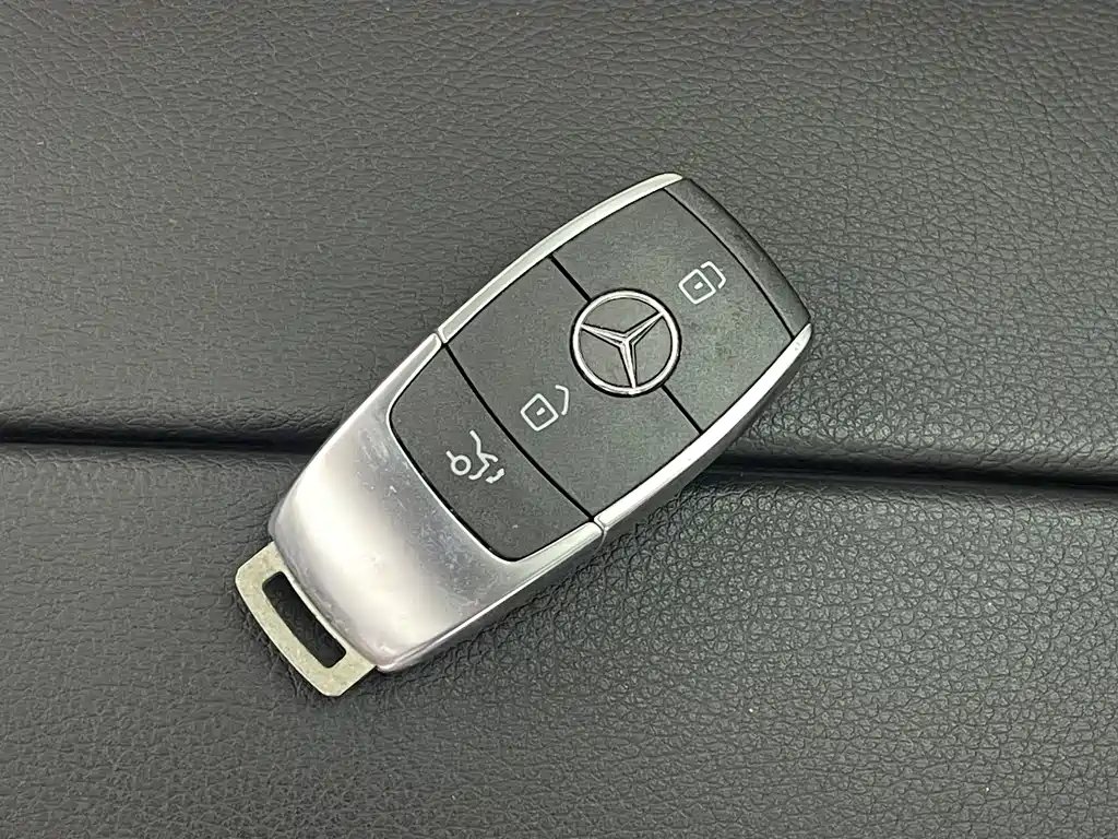 Mercedes-Benz C-Class 2021 — фото 18