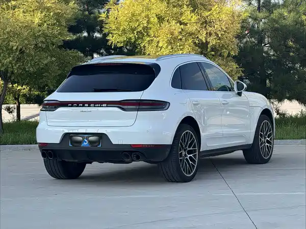 Porsche Macan 2020