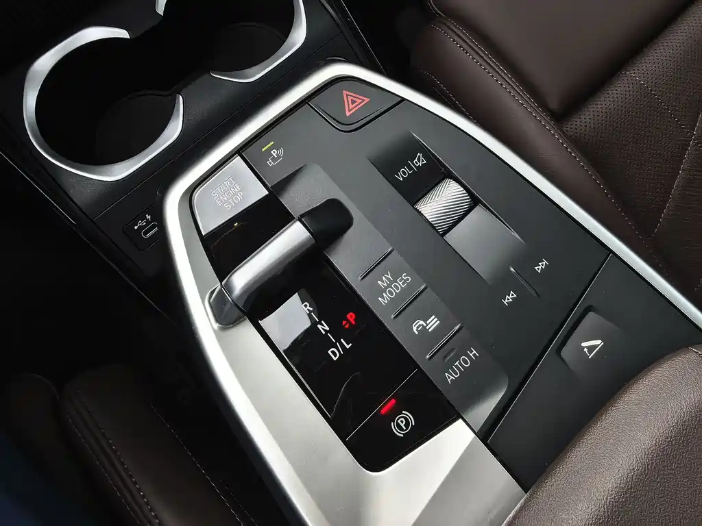 BMW X2 2025 — фото 9
