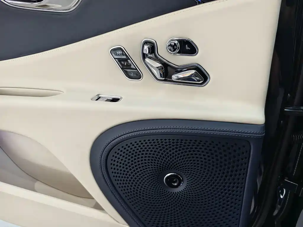 Bentley Flying Spur 2021 — фото 14