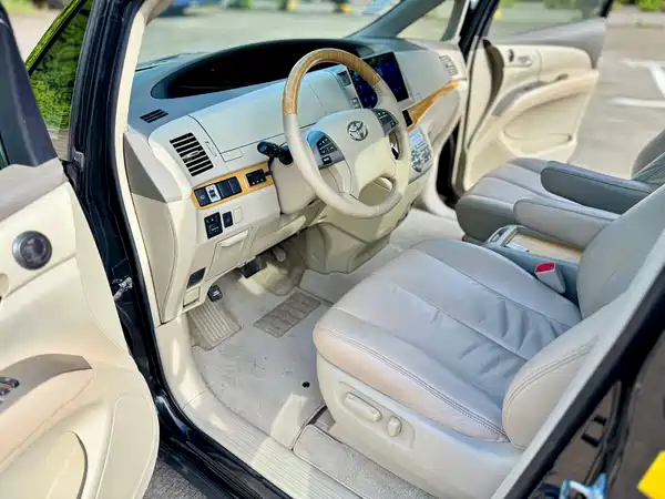 Toyota Previa 2008