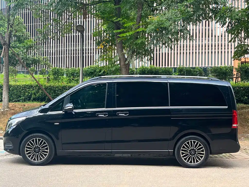 Mercedes-Benz V-Class 2018 — фото 4