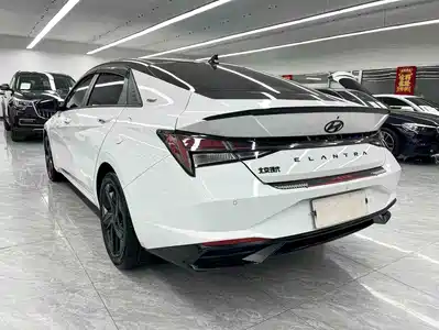 Hyundai Elantra 2023