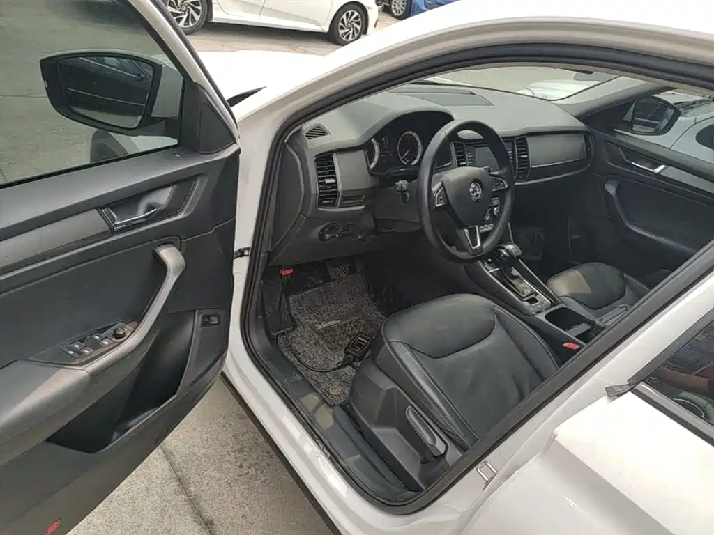 Skoda Kodiaq 2017 — фото 15