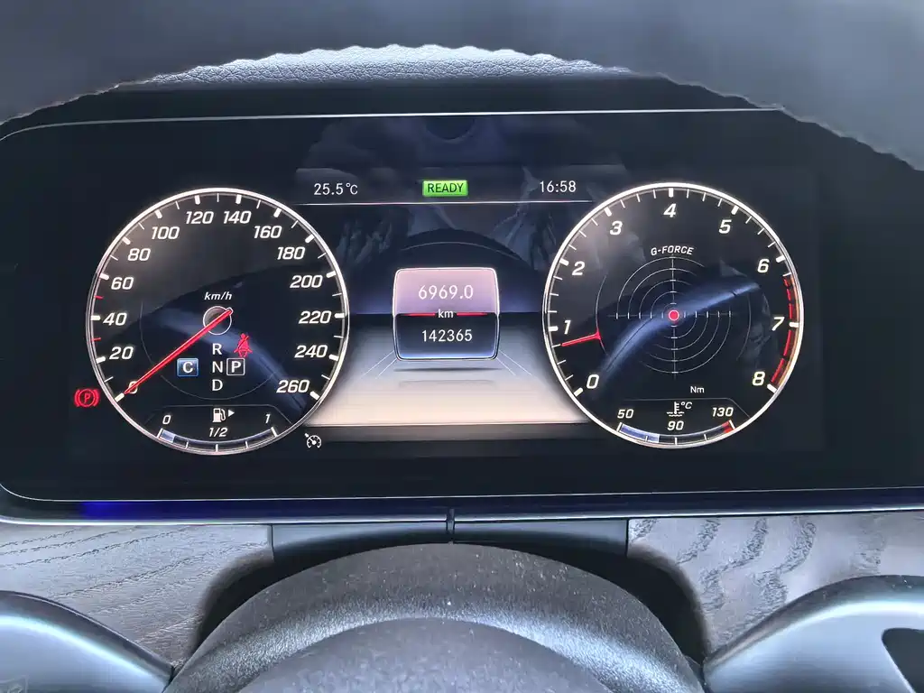 Mercedes-Benz E-Class 2020 — фото 16