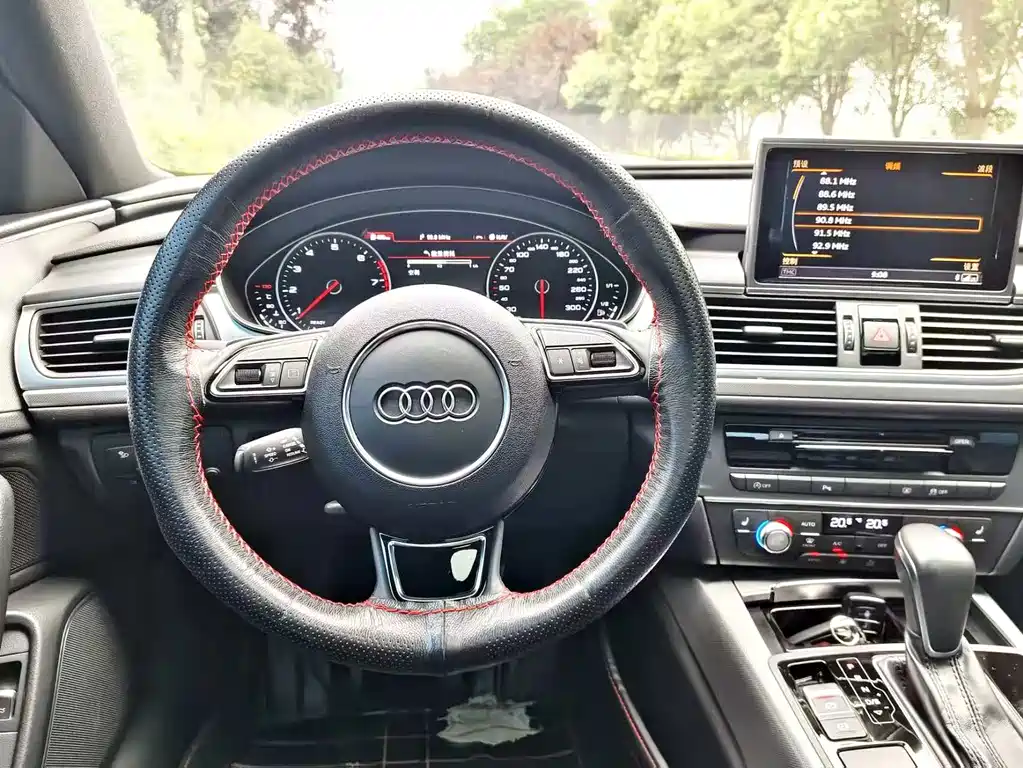 Audi A6L 2018 — фото 10
