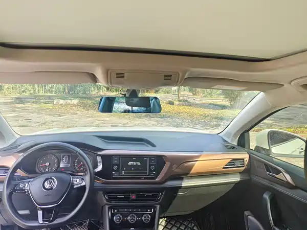 Volkswagen Tharu 2019