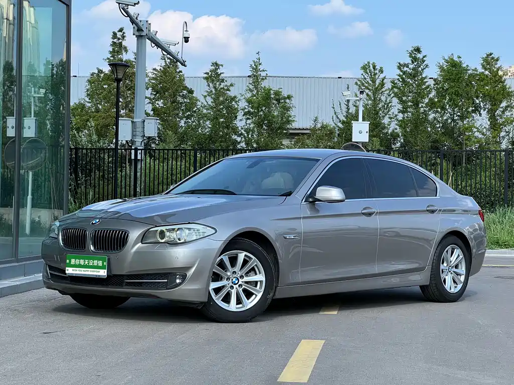 BMW 5 Series 2011