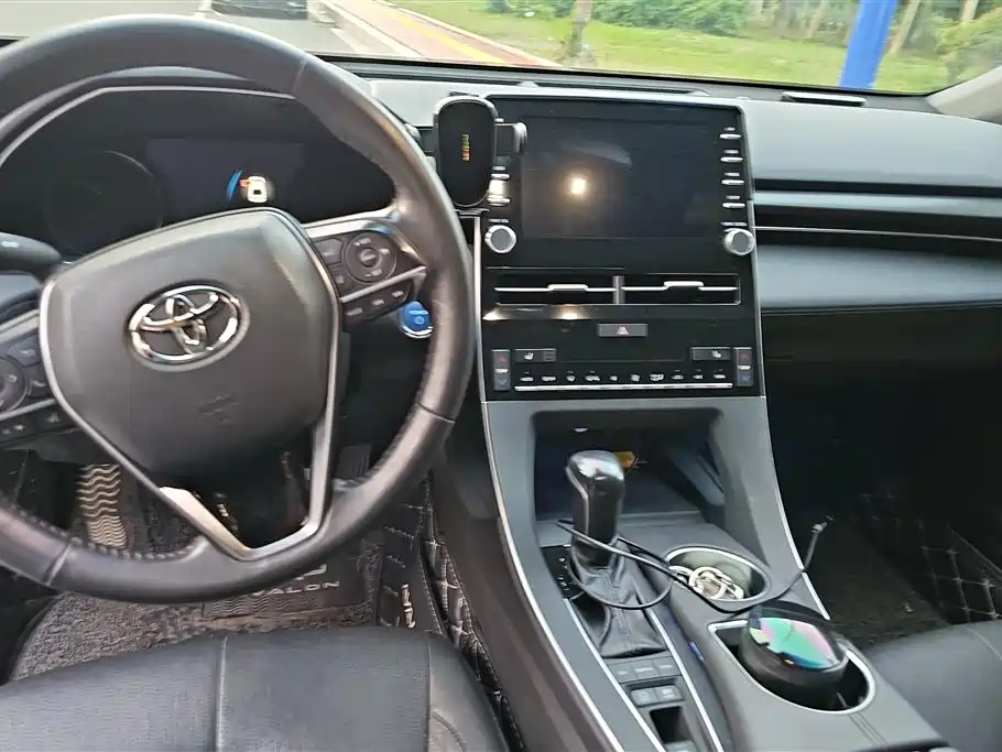 Toyota Avalon 2020 — фото 12